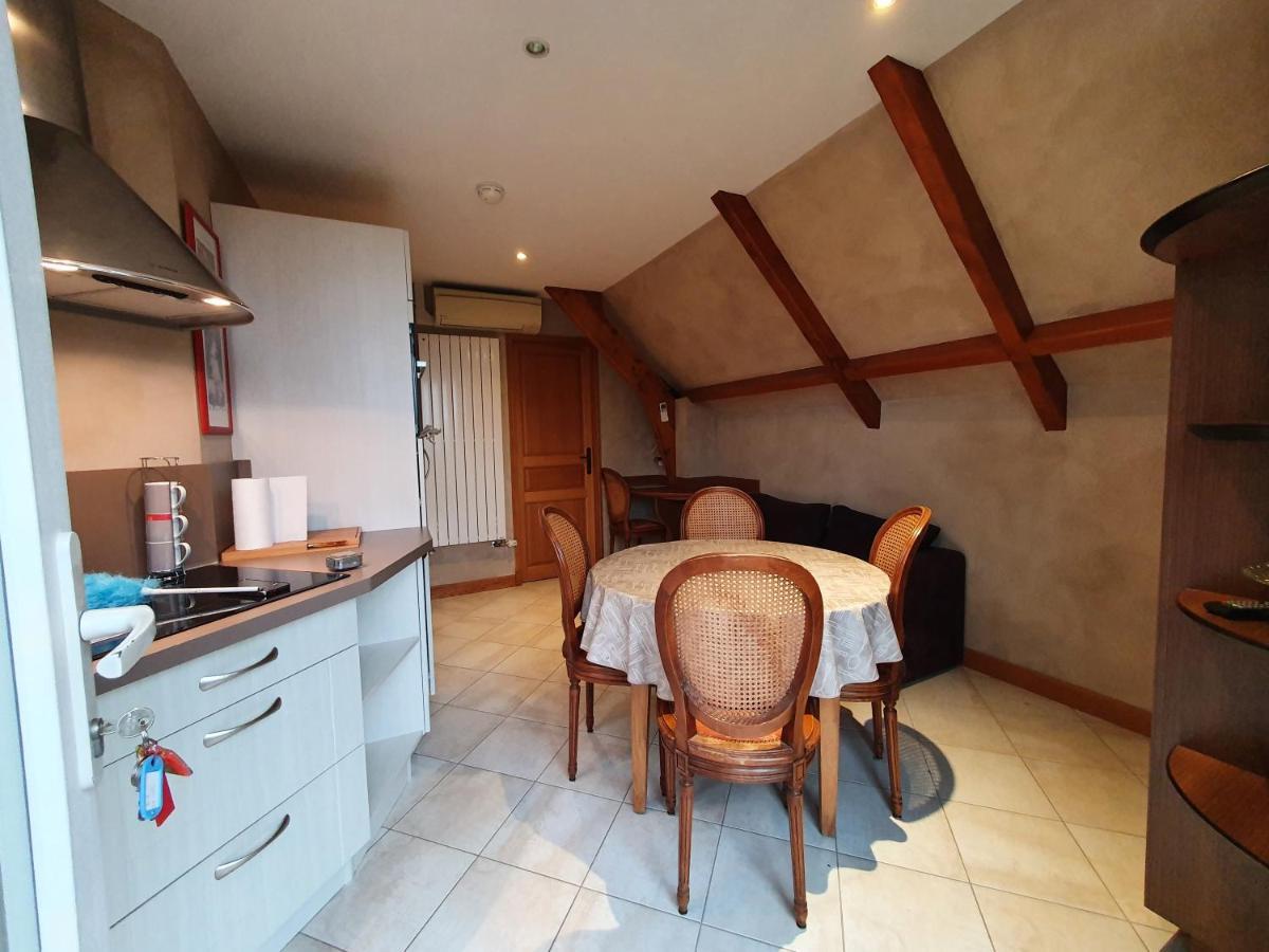 Le Pigeonnier De Holiday home Lissac-sur-Couze